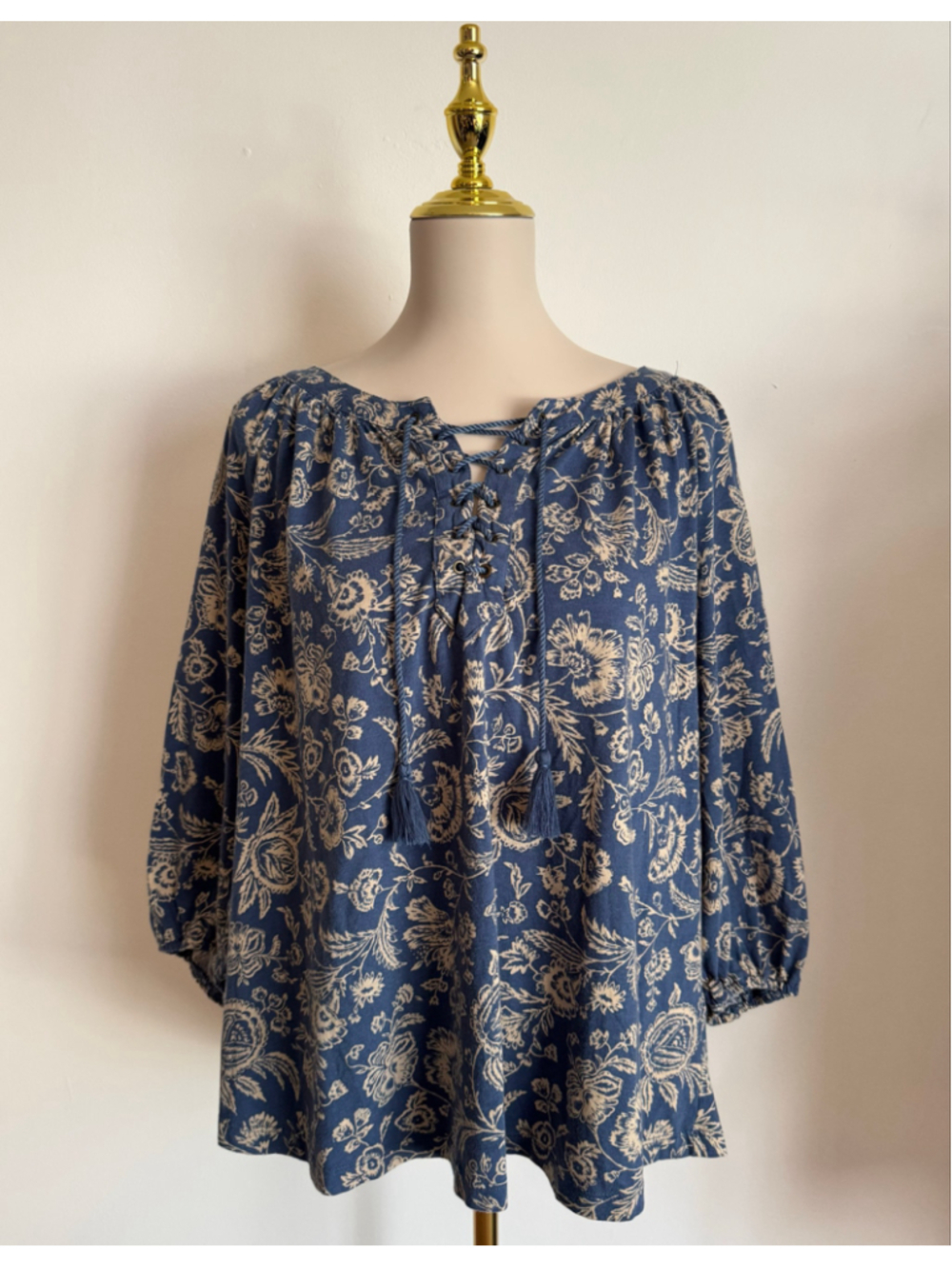Women's Chaps Floral Blouse Plus 1X Blue Beige Lace-Up Neck